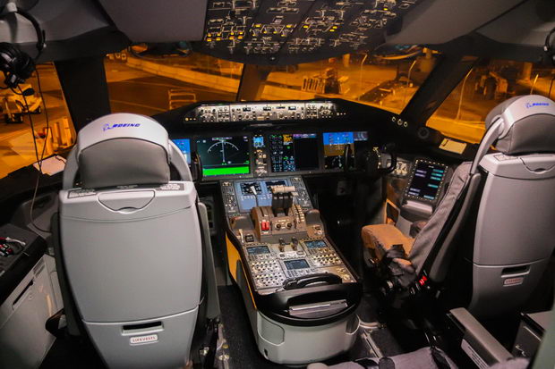 Boing 787 kokpit