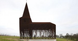 Проѕирна црква од челик