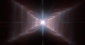 „Хабл“ сними мистериозен „црвен квадрат“ во вселената