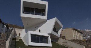 Куќата Моша на падините на Алборз, нуди незаборавен поглед
