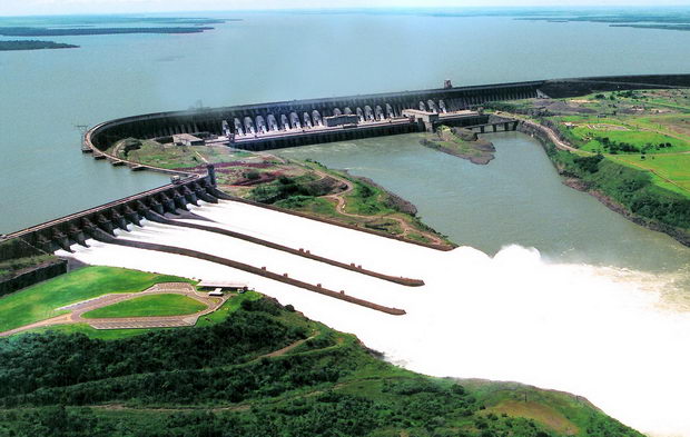 Hidrocentrala Itaipu Brazil