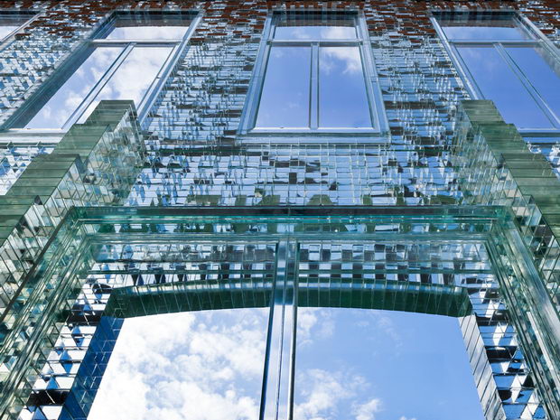 Kristal haus Amsterdam1