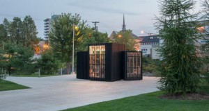 Библиотека која наутро се отвора како книга а ноќе се затвора во светлечка коцка