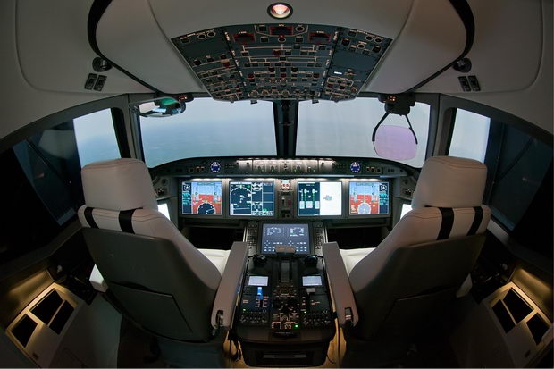 Avion MS-21 Rusija kokpit1