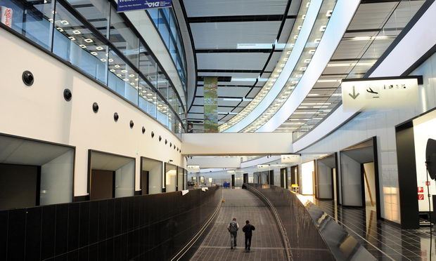 Skylink Flughafen Schwechat Foto: Clemens Fabry