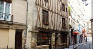 Овие две куќи се најстарите во Париз