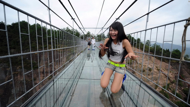 china-glass-bridge