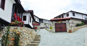 Македонско село на падините на Водно: Во потрага по идентитетот