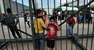Грција ќе гради дополнителни центри за бегалци