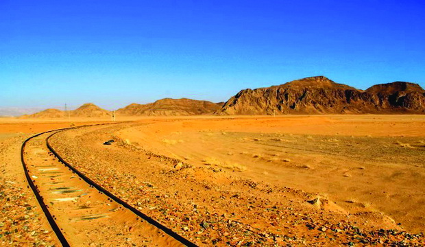 Дел од железницата во пустината