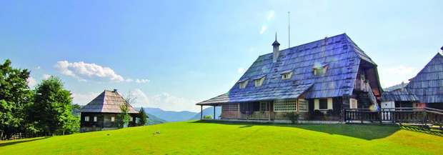 drvengrad-mecavnik-mokra-gora