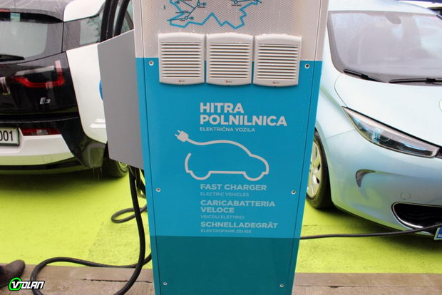 slovenija-polnac-za-elektricni-vozila