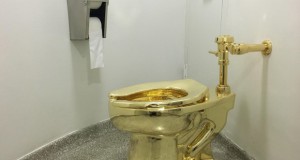 Златен тоалет на Кателан во „Гугенјхам“ во Њуорк