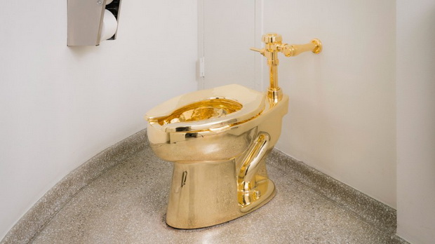 maurizio-cattelan
