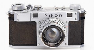 Најстариот модел на Nikon е ставен на аукција