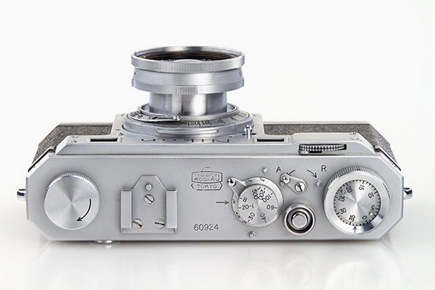 najstar-nikon-na-aukcija-3
