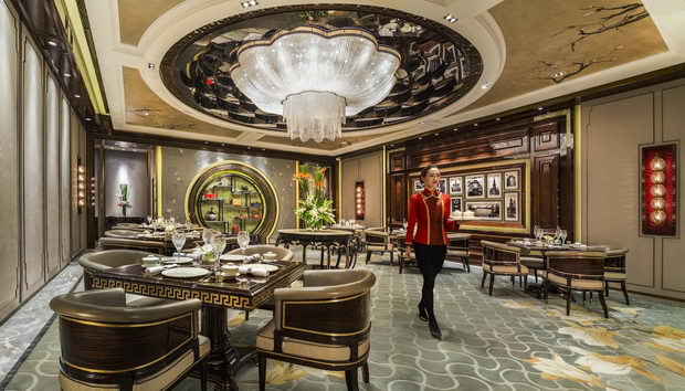 enterier-oficiant-hotel-wanda