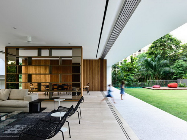 kuka-vo-singapur_3