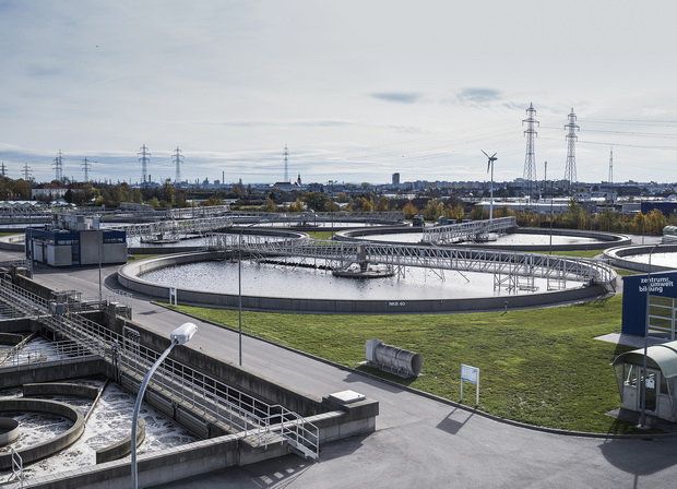Hauptkläranlage Wien wird mit Siemens zum Ökokraftwerk / Siemens helps transform the main wastewater treatment plant in Vienna into a green power plant