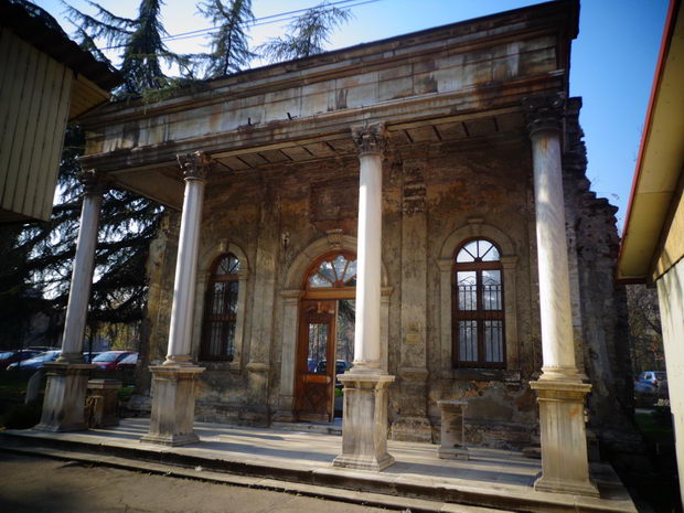 Ucitelska skola porta