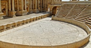 ИСИС уништи дел од римскиот амфитеатар во Палмира