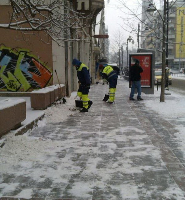 Чистење улици (4)