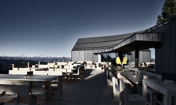 Oberholz-Mountain-Hut-04
