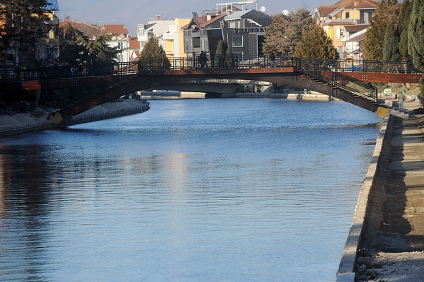STRUGA (3)