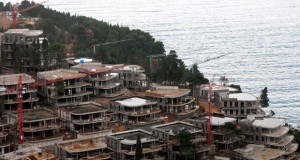 Паѓаат цените на недвижностите во Црна Гора