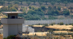 Турција изгради 290 км ѕид на границата со Сирија