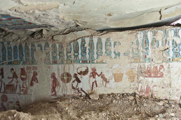 Tomb-1