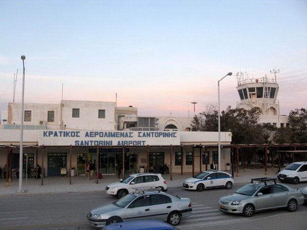 Santorini_Airport