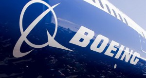 „Боинг“ отпушта стотици инженери