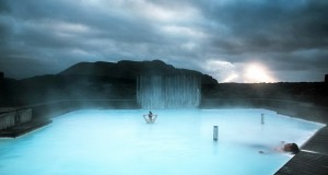 На геотермален извор во Исланд наскоро никнува хотел