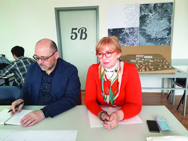 Vinko Penezik i Violeta Bakalchev, Predmetni profesori na rabotilnicata