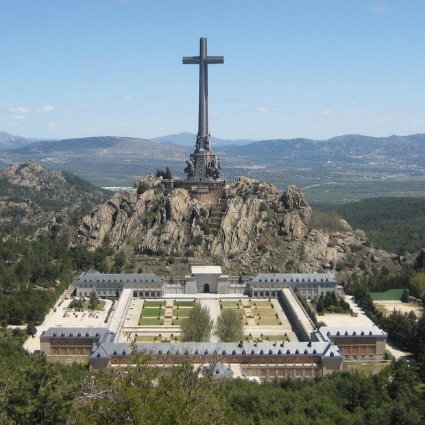Francisko Franko Memoria_Historica-Guerra_civil_espanola-Valle_de_los_Caidos-Francisco_Franco-Cultura_123498125_4656591_1706x1706