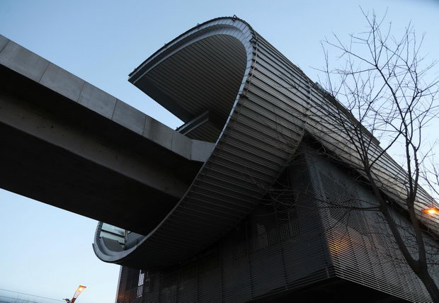 Peking moderni metro stanici1