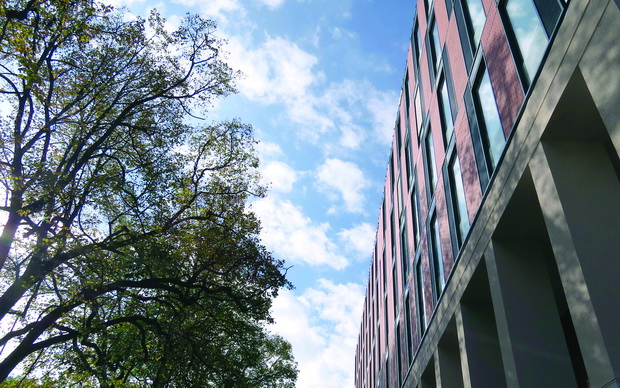 1_ExteriorfromUniversityRoad