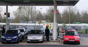 Британија ќе забрани дизел и бензински возила од 2040 година