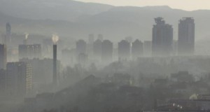 Продолжува загаденоста на воздухот во Скопје и други градови во Македонија