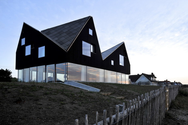Dune House-exterior (3)