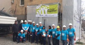 Волонтерски активности во Кавадарци за подобрување на енергетската ефикасност на објект
