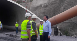 Сугарески: Ги решаваме проблемите на автопатот Кичево-Охрид, градежништвото ќе го вратиме на двоцифрени стапки на раст
