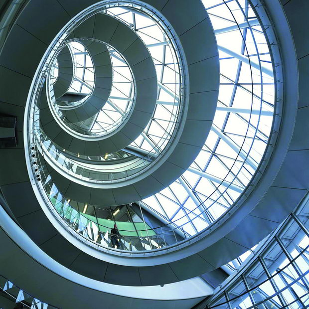 3b. City Hall, London,UK.jpg (1998-2002) enterier