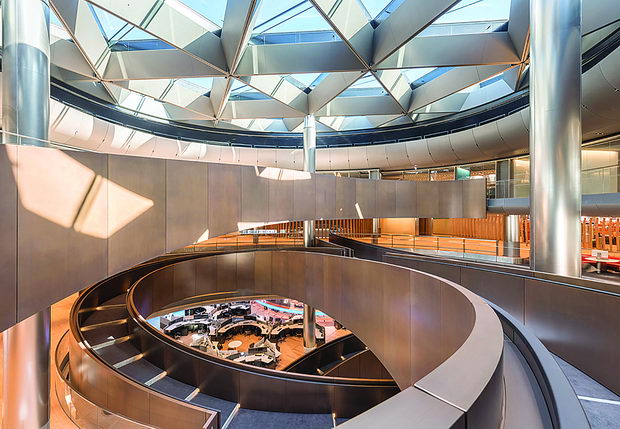 Bloomberg_LDN_10_Interior_Ramp