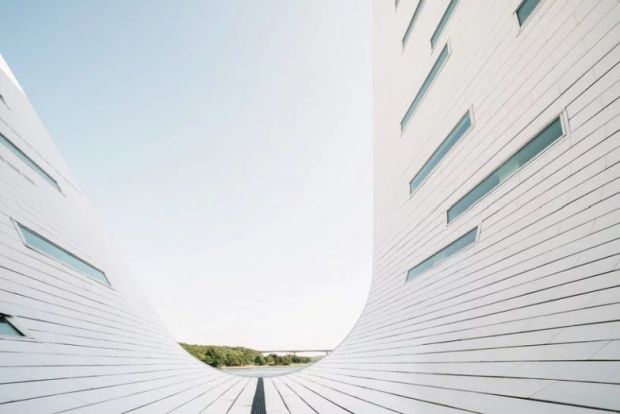 henning-larsen-architects-the-wave-apartment-completion-denmark-designboom-8-782x522