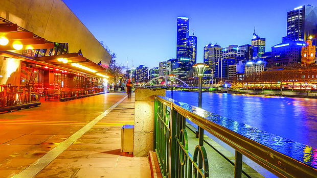 10 Кеј на р. Јара (Yarra River)