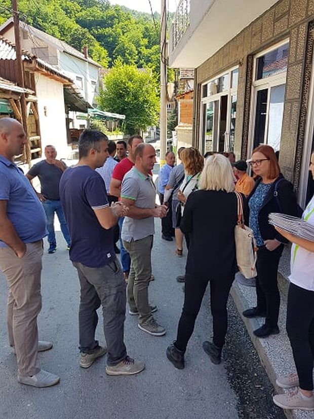 zirovnicka reka1