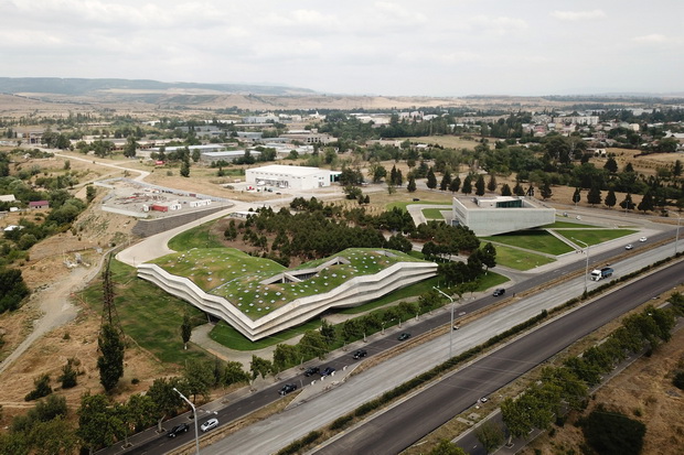 DCIM100MEDIADJI_0101.JPG