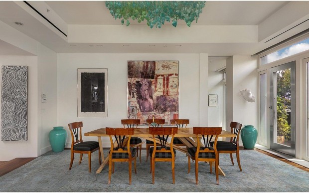 Oscar-winning ‘Mamma Mia’ star Meryl Streep is selling her stunning New York penthouse for a staggering $24.6 million.